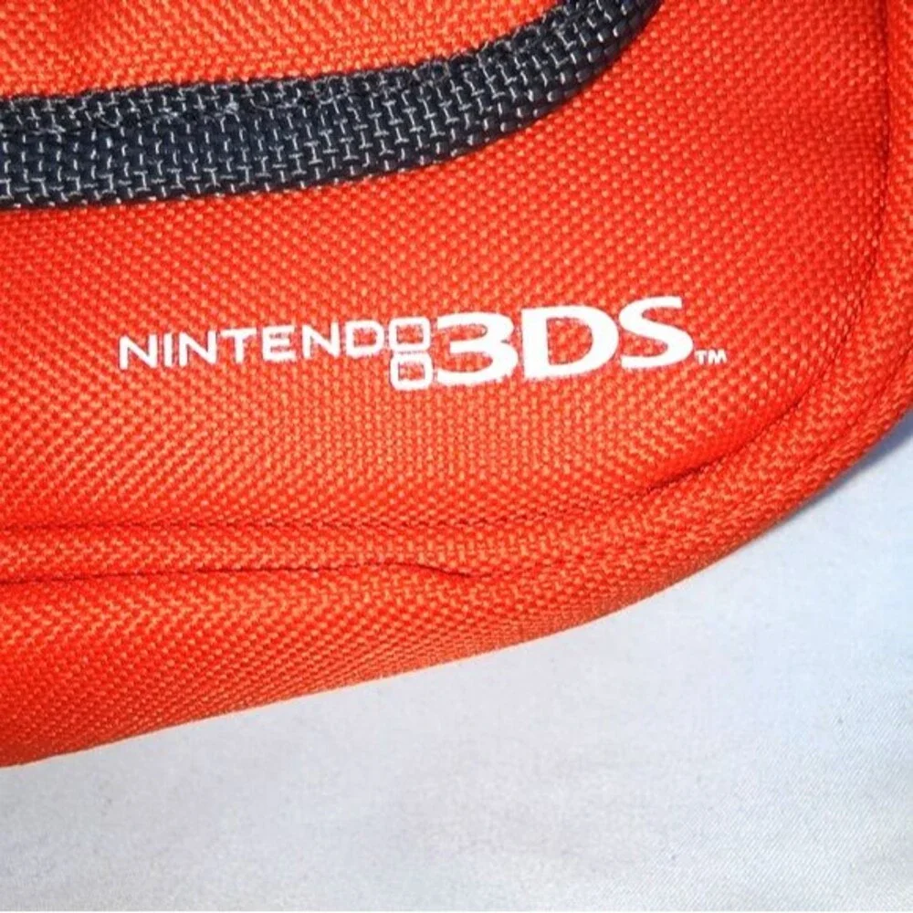 Super Mario Red &‎ Black Nintendo 3DS Gaming Case 8